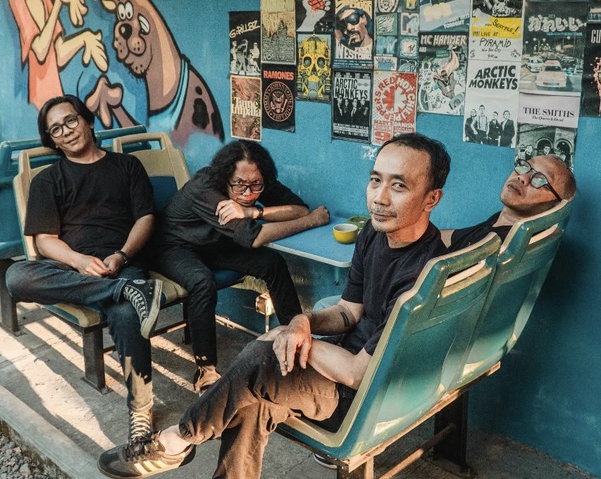 Eks Drummer Gigi Komentari Lagu Baru Akadama & The Yoyo Connection feat Jewawut