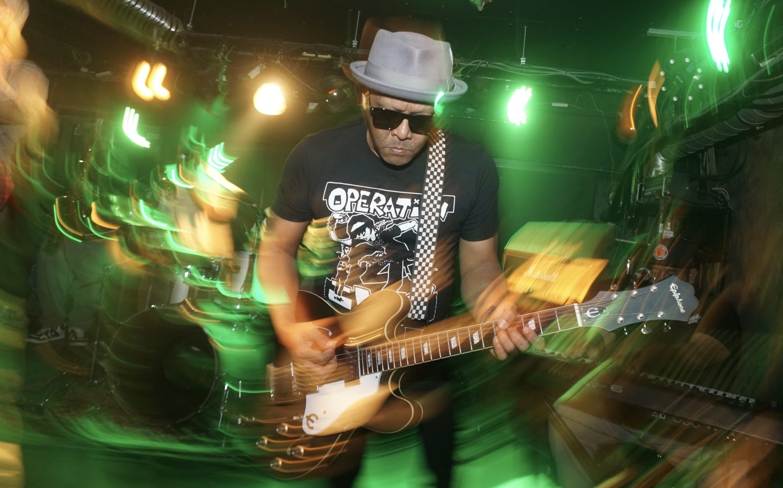 Rasa Yava Raymond Shaggydog di Malam Natal