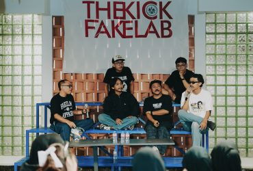 The Kick: Ada Banyak yang Lebih Penting dari Perkara Populer