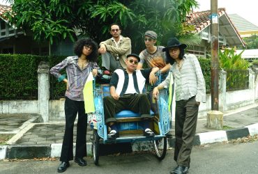 Orkes Dansa La Mantrino: Bocoran MV Lempar Bola Disko