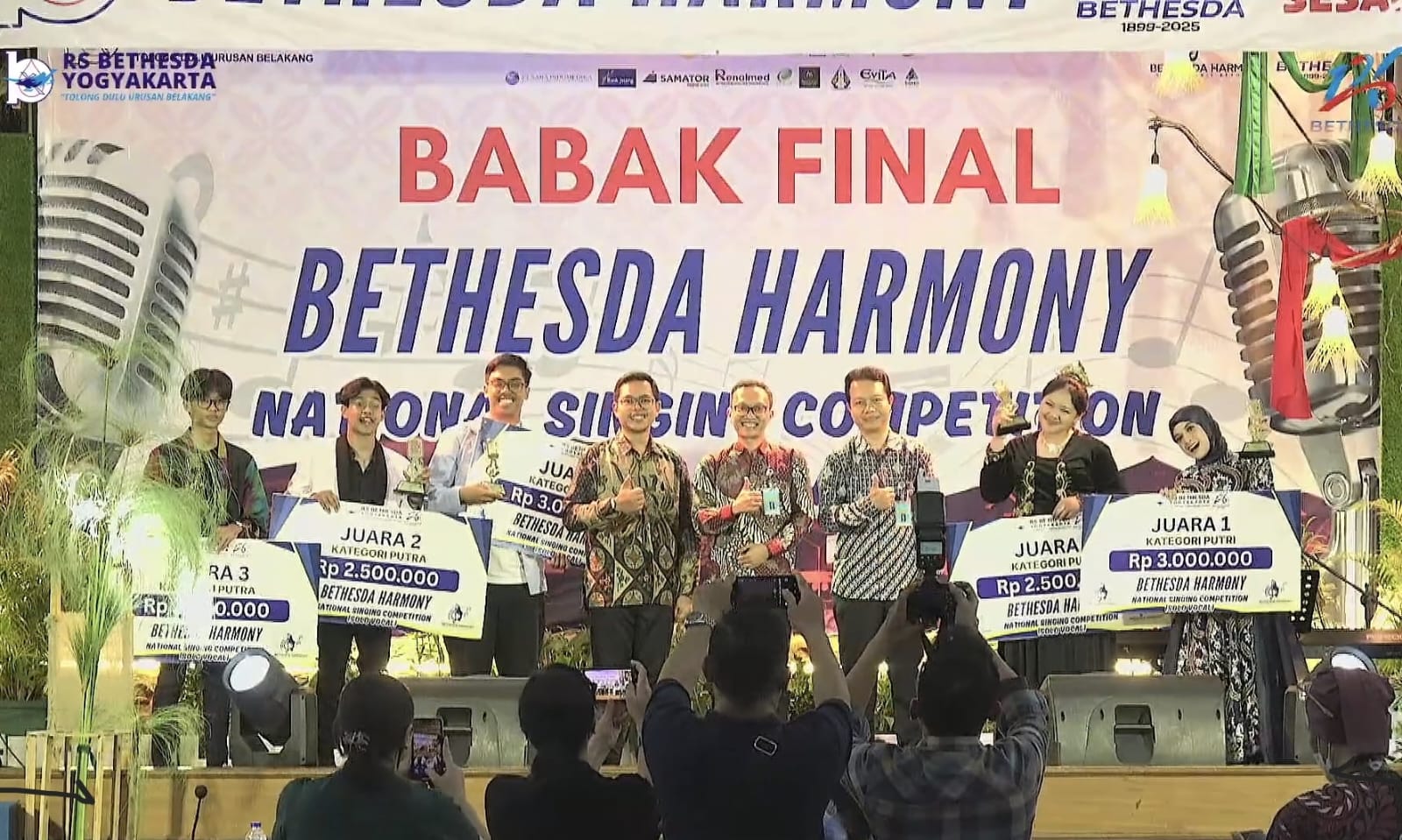 Bethesda Harmoni Sedot Minat Solois Muda