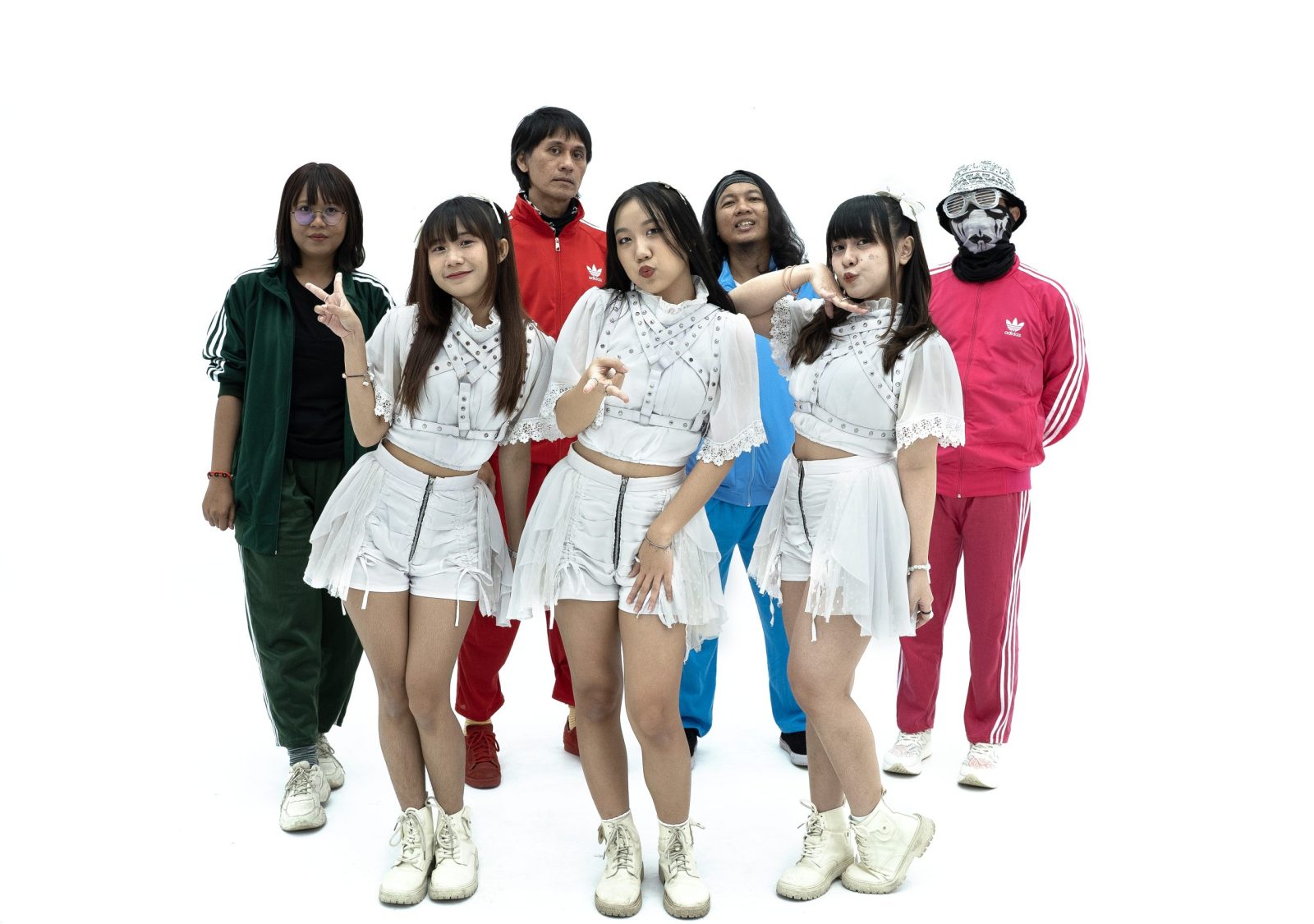 Eastern Gangster X Kohi Sekai X Yokai Wotage: MV Cermin yang Memikat