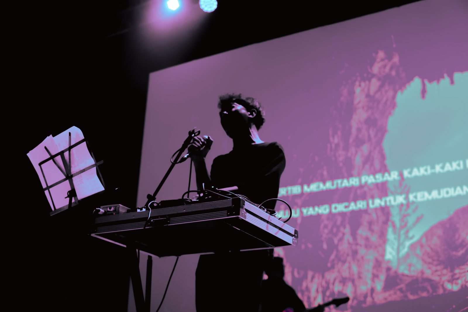 Penampilan Magis B.U.K.T.U di Artjog 2025, Mantra Apa yang Mereka Rapal?