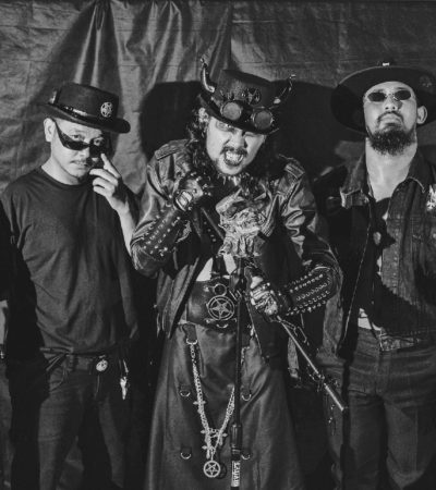 Layaw: Memberanikan Diri Dengar Tahta Api