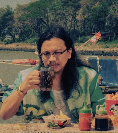 Juang Angan: Album yang Terbaca sebagai Memoar Boy Warongan Juang Angan: Album yang Terbaca sebagai Memoar Boy Warongan