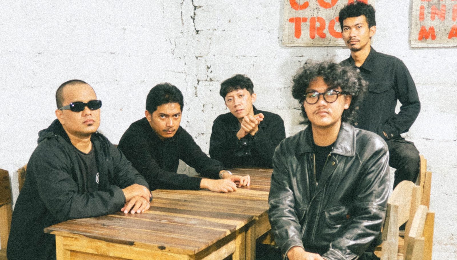 Rabu Remastered Album Renjana, Wednes: Klenik Maksimum Rabu Remastered Album Renjana, Wednes: Klenik Maksimum