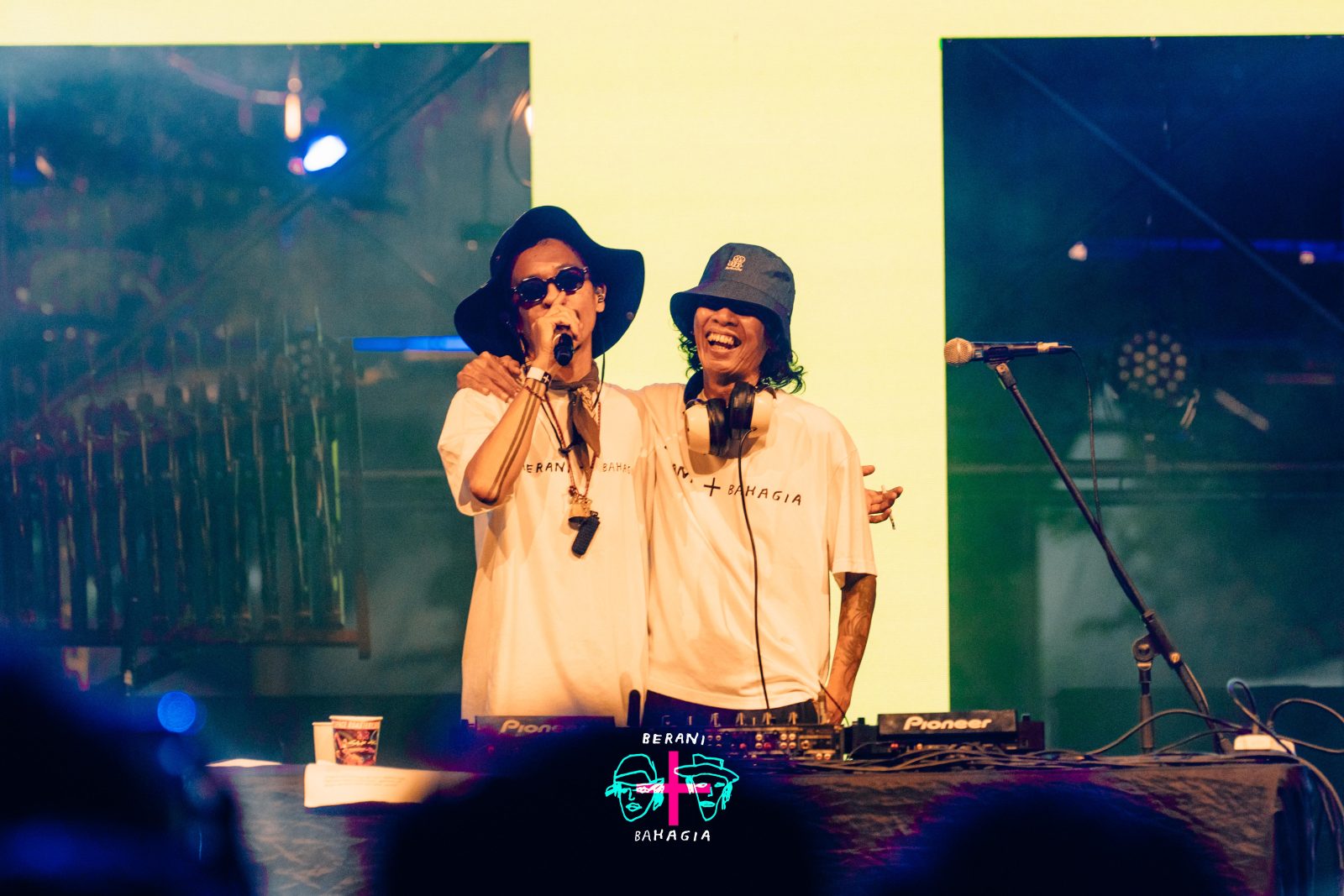 Konser Berani + Bahagia: Pertunjukan yang Memenuhi Unsur Semantiknya Konser Berani + Bahagia: Pertunjukan yang Memenuhi Unsur Semantiknya