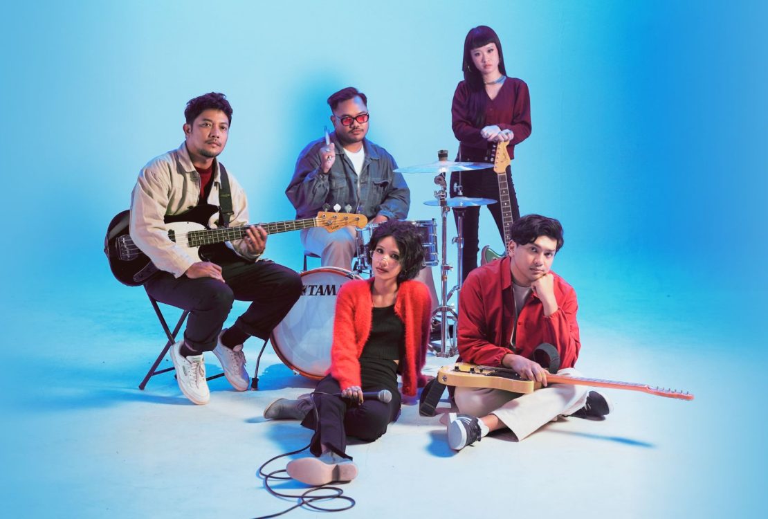 Trik Sequencing dalam Mini Album Aesthetic City Club