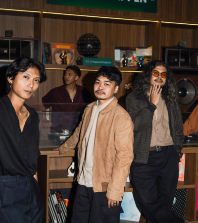 Sinar Matahari, Lagu Debut, dan Perjalanan Memahami Masa Sinar Matahari, Lagu Debut, dan Perjalanan Memahami Masa