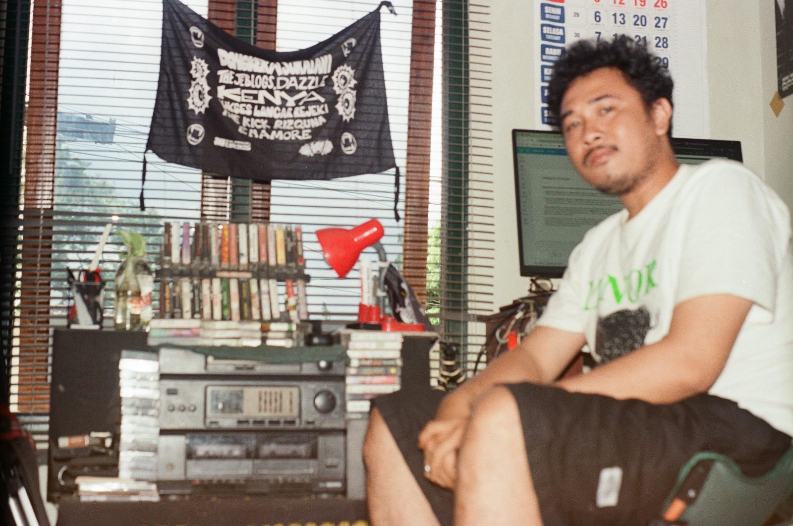 Refleksi Mass Tourism Melalui Musik Punk Refleksi Mass Tourism Melalui Musik Punk
