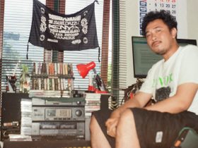 Refleksi Mass Tourism Melalui Musik Punk